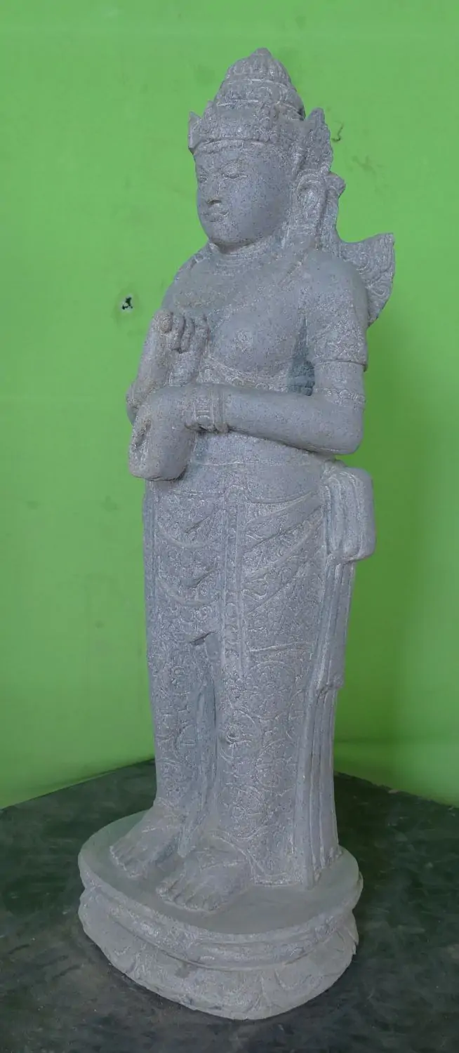  Product image 3 of the product “Standing Dewi Sri, “Turning of the Wheel,” 80 cm high, river stone, stone Dewi Sri ”